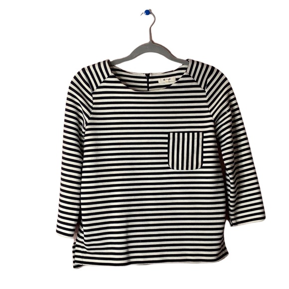 STYLISH B&W STRIPED TOP!!! - Picture 1 of 6